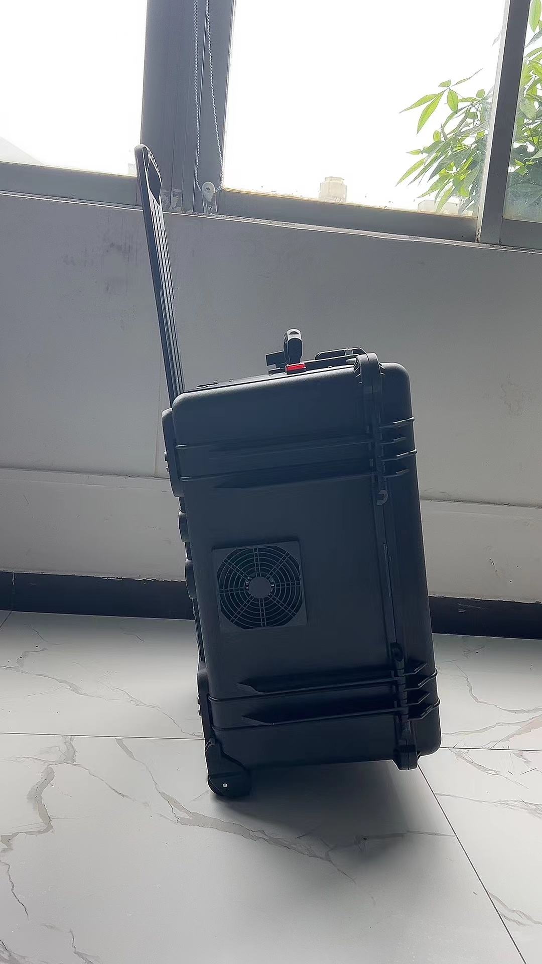 通渭手拉箱型移动通信干扰器